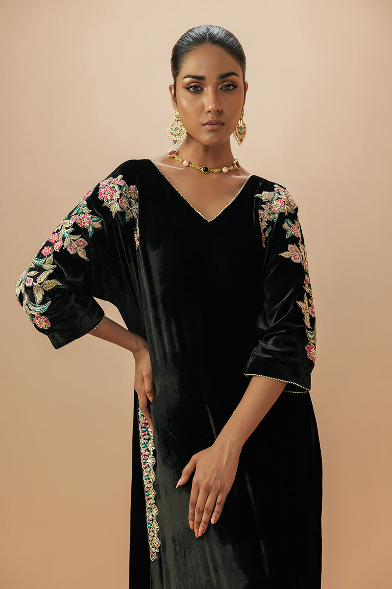 Zarqash Velvet Gown - LF295 – Ayesha Ibrahim